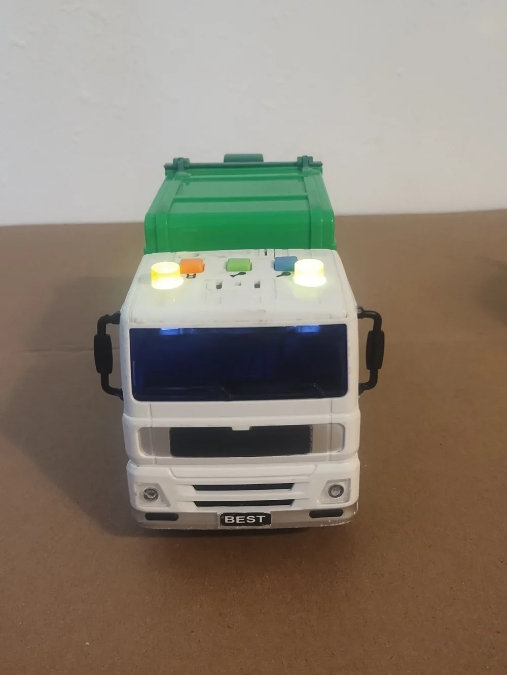 Wenyi Purifier Garbage Recycle Sanitation Truck 1:20 tested work LIGHTS UP SOUND